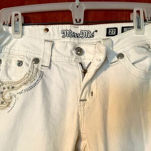 Miss Me White Crop Jeans